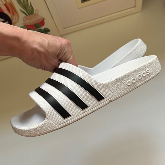 (men’s) adidas • white & black open toe pool flip flops - Picture 14 of 16